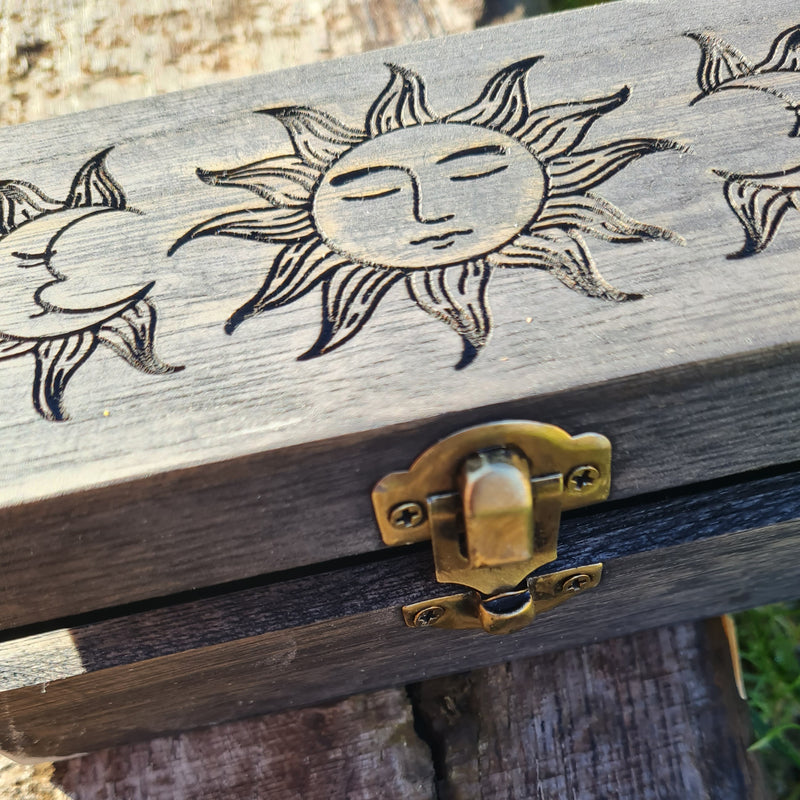 Wooden Sun Box - CRITIT