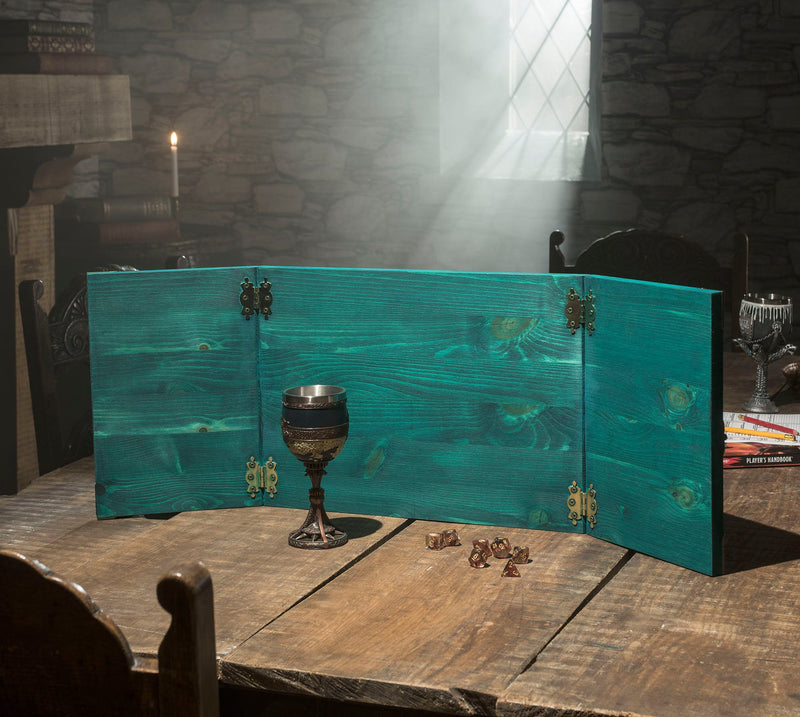 Call of Cthulhu Wooden Game Master Screen. - CRITIT